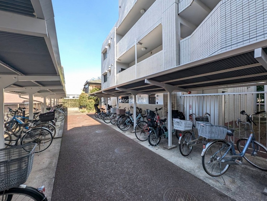 東建ニューハイツ成増　駐輪場